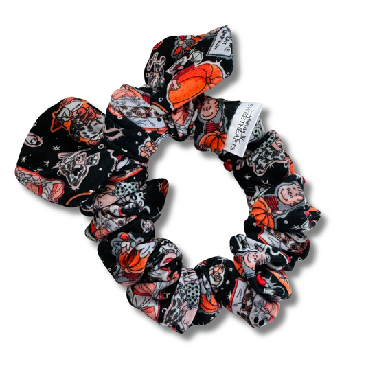 Peanuts Great Pumpkin Bow Scrunchie  Sewing Sweethearts   