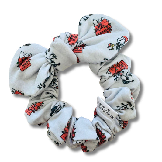 Peanuts Holiday Dog Bow Scrunchie  Sewing Sweethearts   